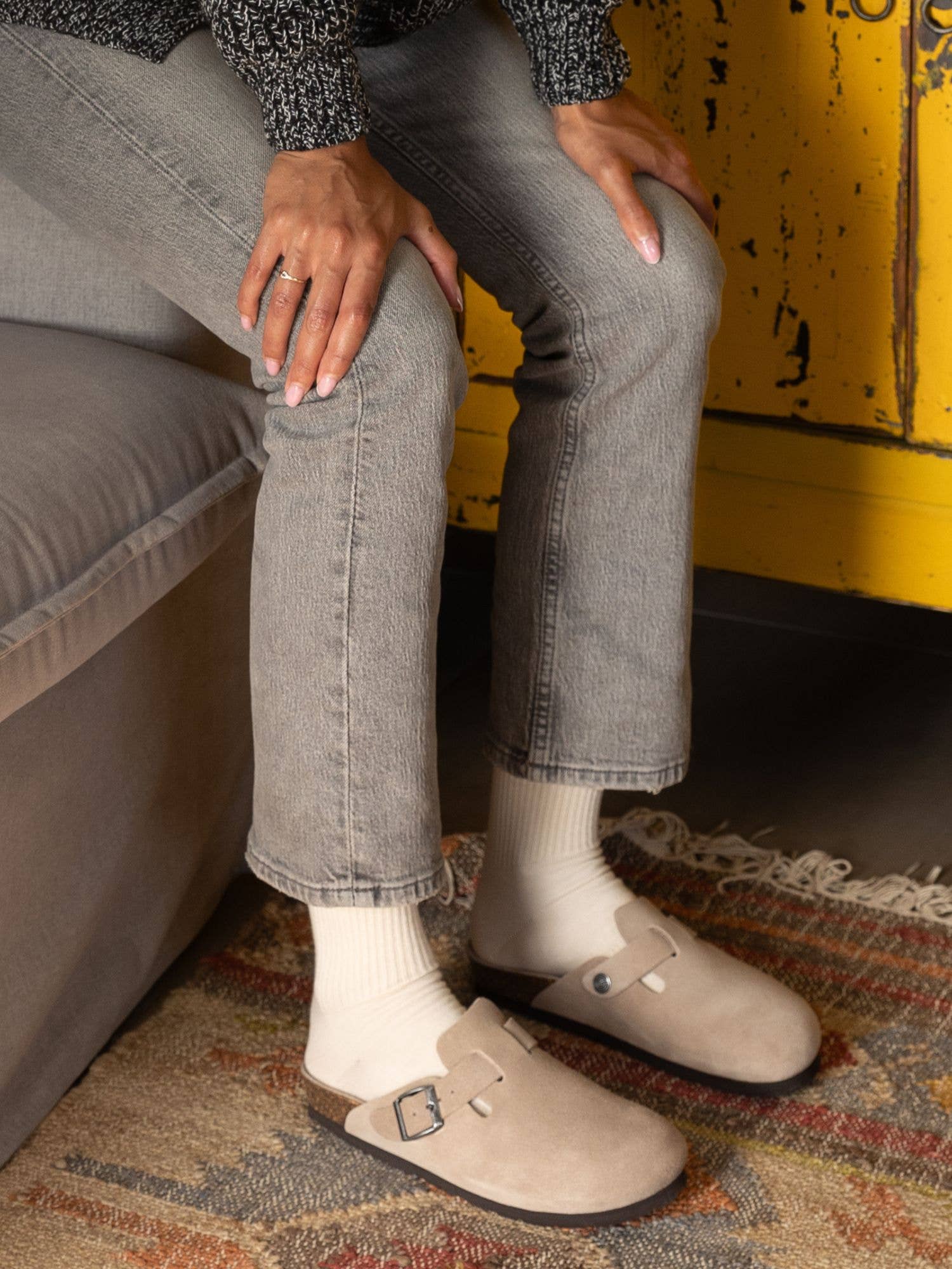 GENUINS - Wholesale Sandals - Women's - RIVA VELOUR TAUPE Unisex7