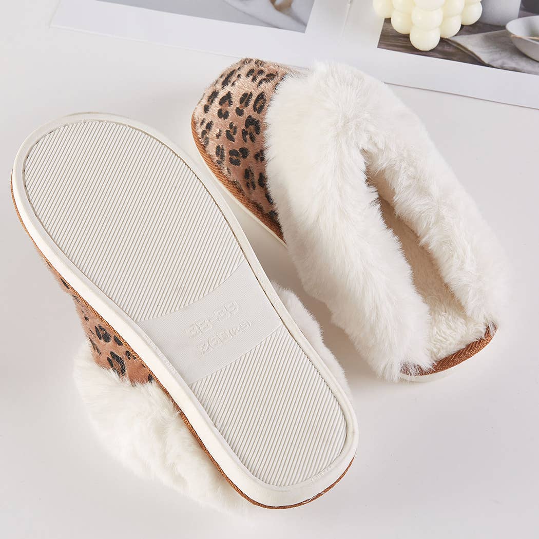 Cozy Leopard Faux Fur Lined Leopard Slippers for wholesale on Faire2