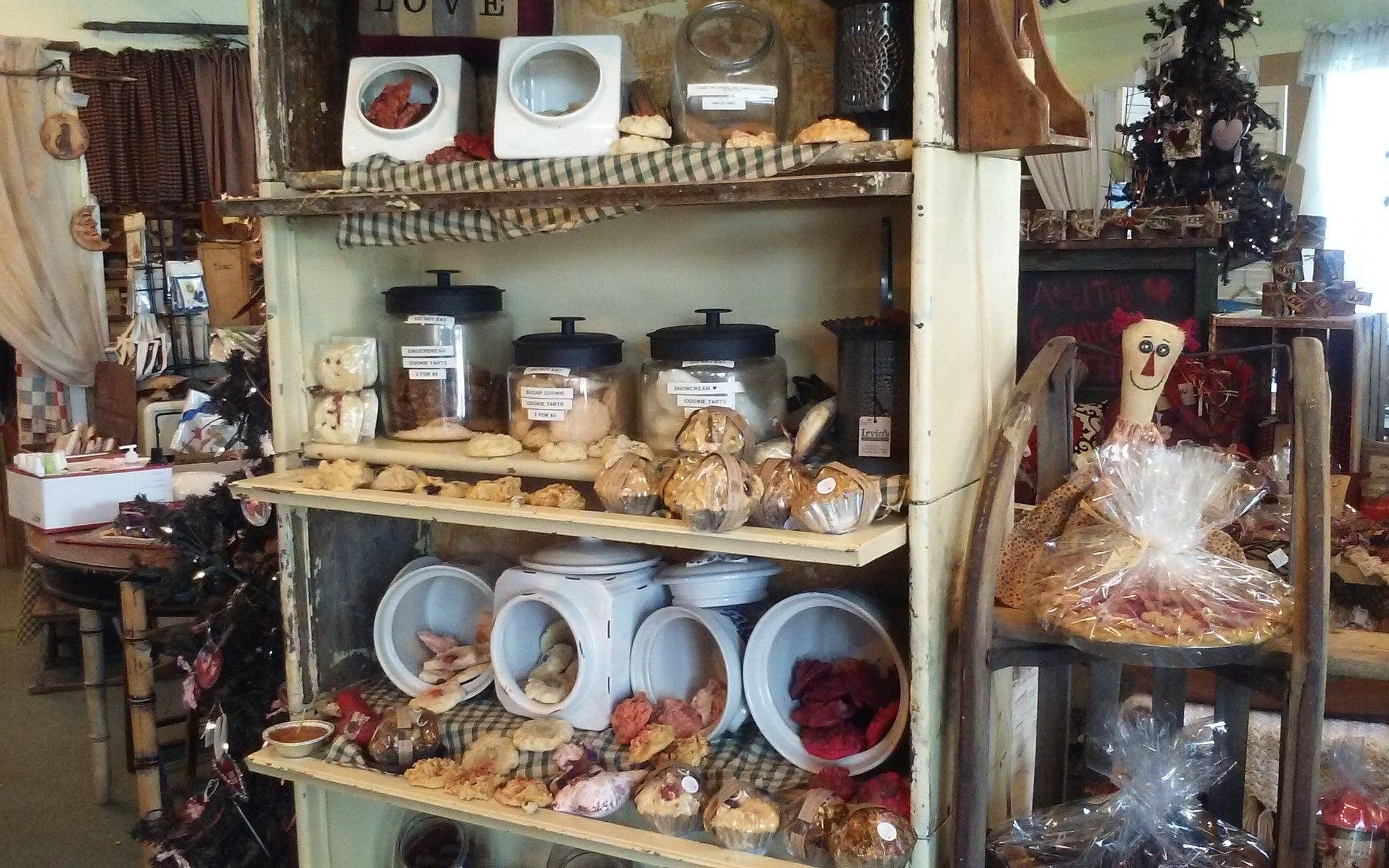 Frog on a Limb Primitives - Wholesale Wax Melt - Single Cookie wax melts