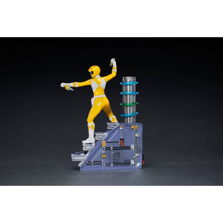 Entertainment Earth - Wholesale - Mighty Morphin Power Rangers Yellow Ranger 1:10 Scale Statue