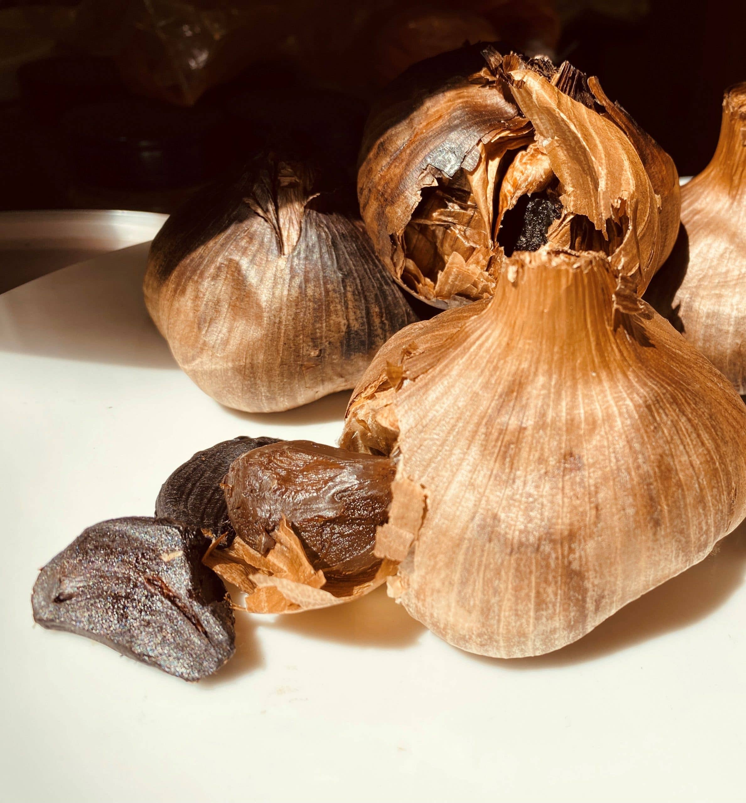 Saturiwa Trading Company - Wholesale Dried Spice - Local Black Garlic Bulbs  1 lb0