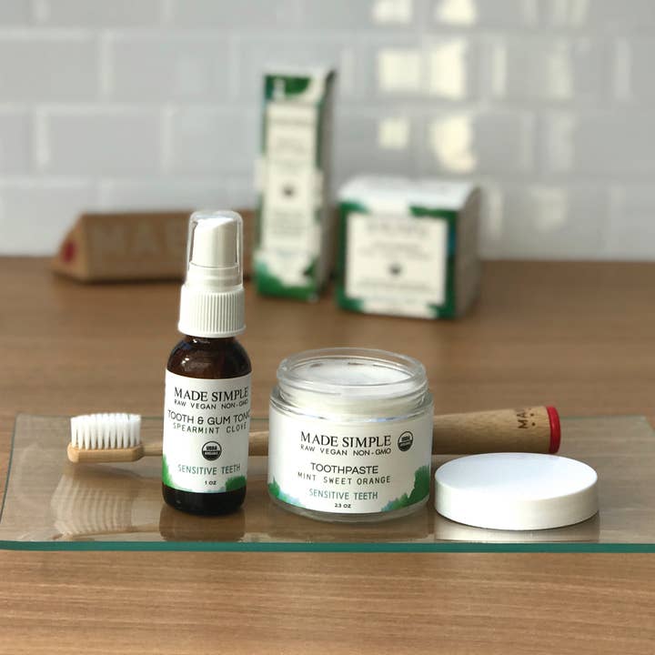 Made Simple Skin Care - Venta al por mayor Enjuagues bucales - Tónico para Dientes y Encías de Clavo y Menta Verde - Orgánico y Vegano4