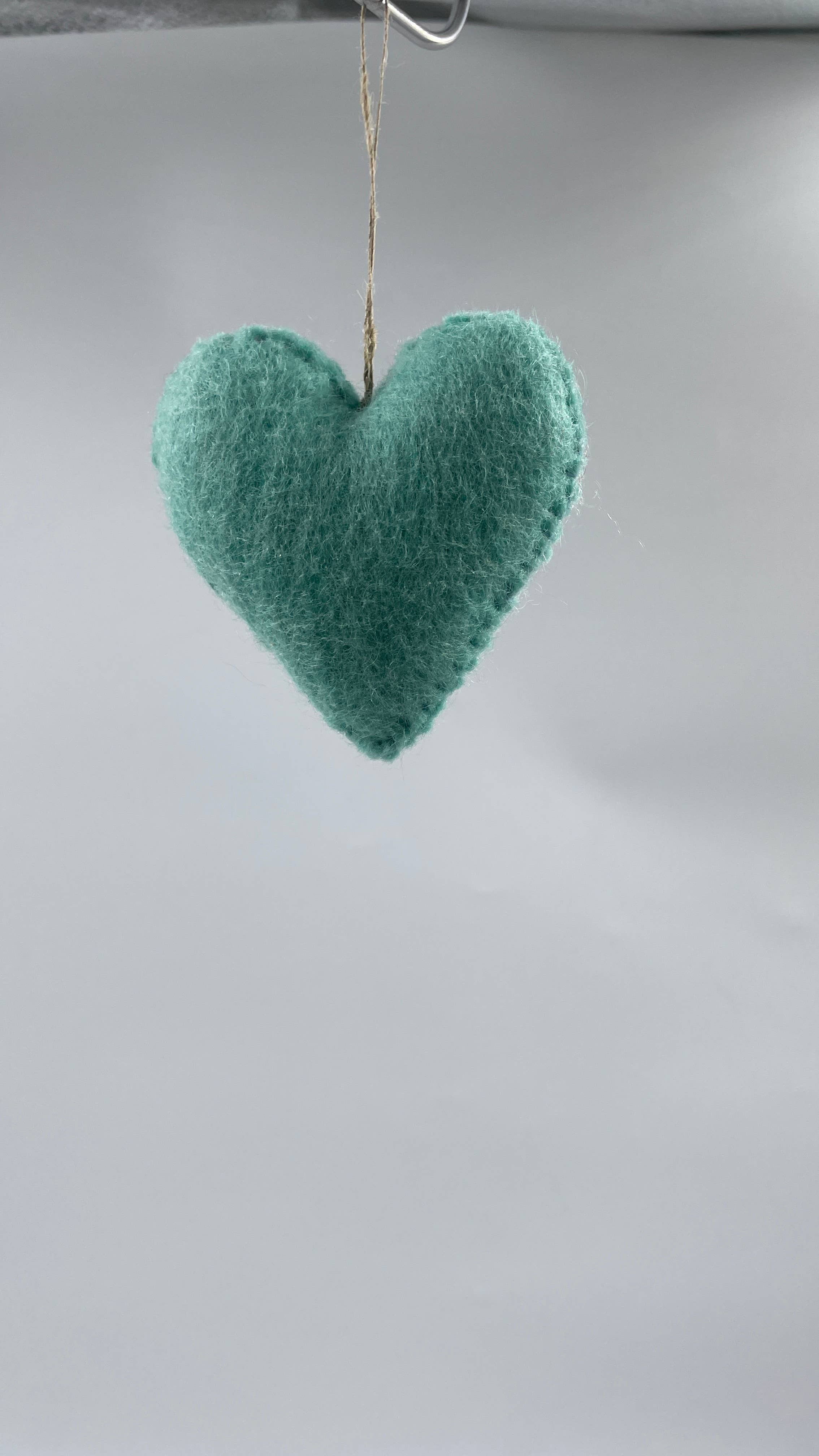 Funky Yak Ltd - Wholesale Ornament - Felt Heart Decoration/Ornaments