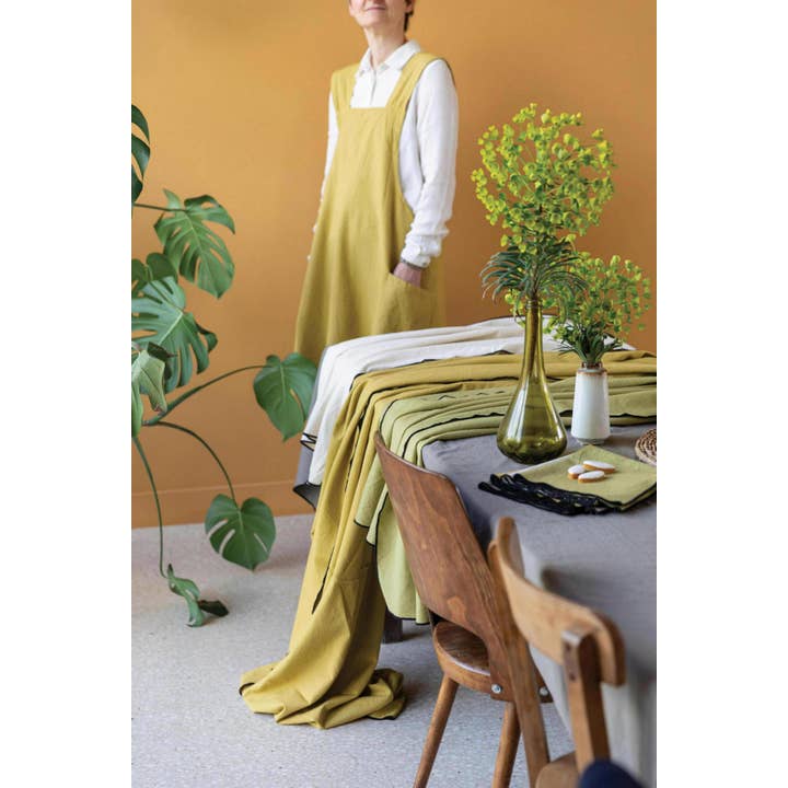 Maison Vivaraise & La Cerise sur le Gâteau - Wholesale Apron - Haru Ombre 78 x 100 Recycled Japanese Cooking Apron3