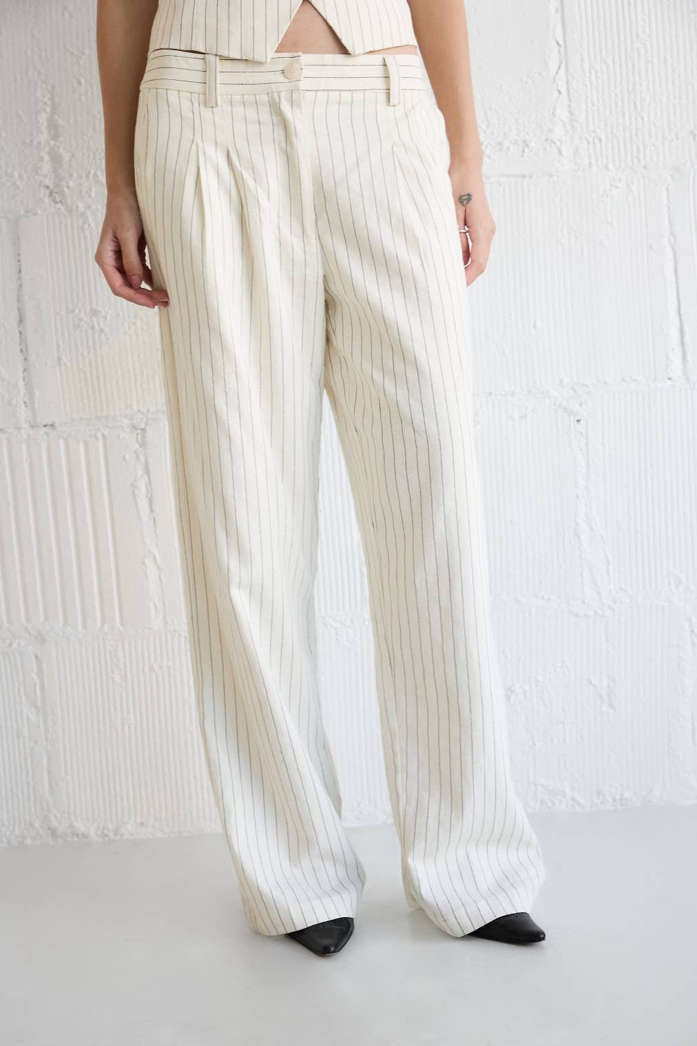 All Row - Wholesale Pants - Women's - The Frances Pants | Striped Straight Leg Linen Trousers21