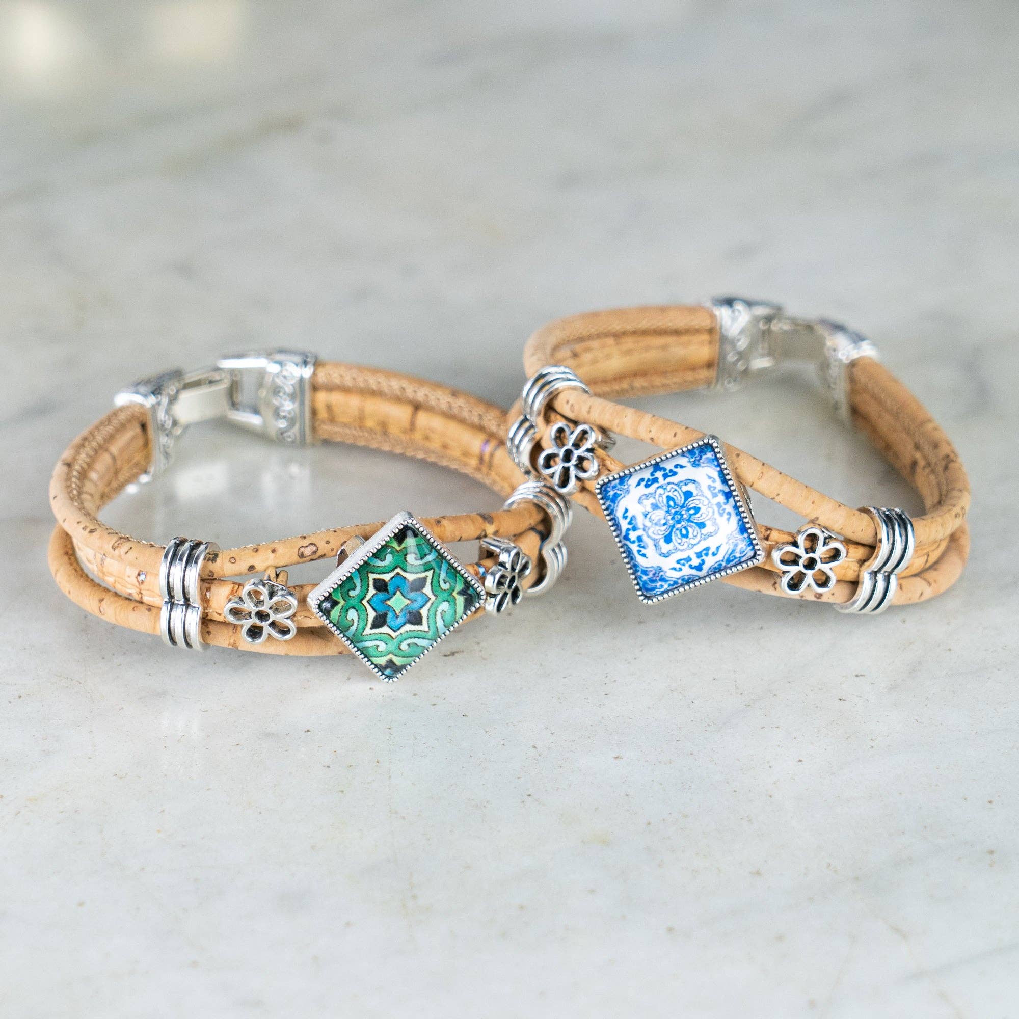 Meninas Bonitas Cork - Wholesale Woven/Braided Bracelet - Natural cork cord and alloy hardware handmade fashion ladies bracelet BR-006-MIX-5(RANDOM)10