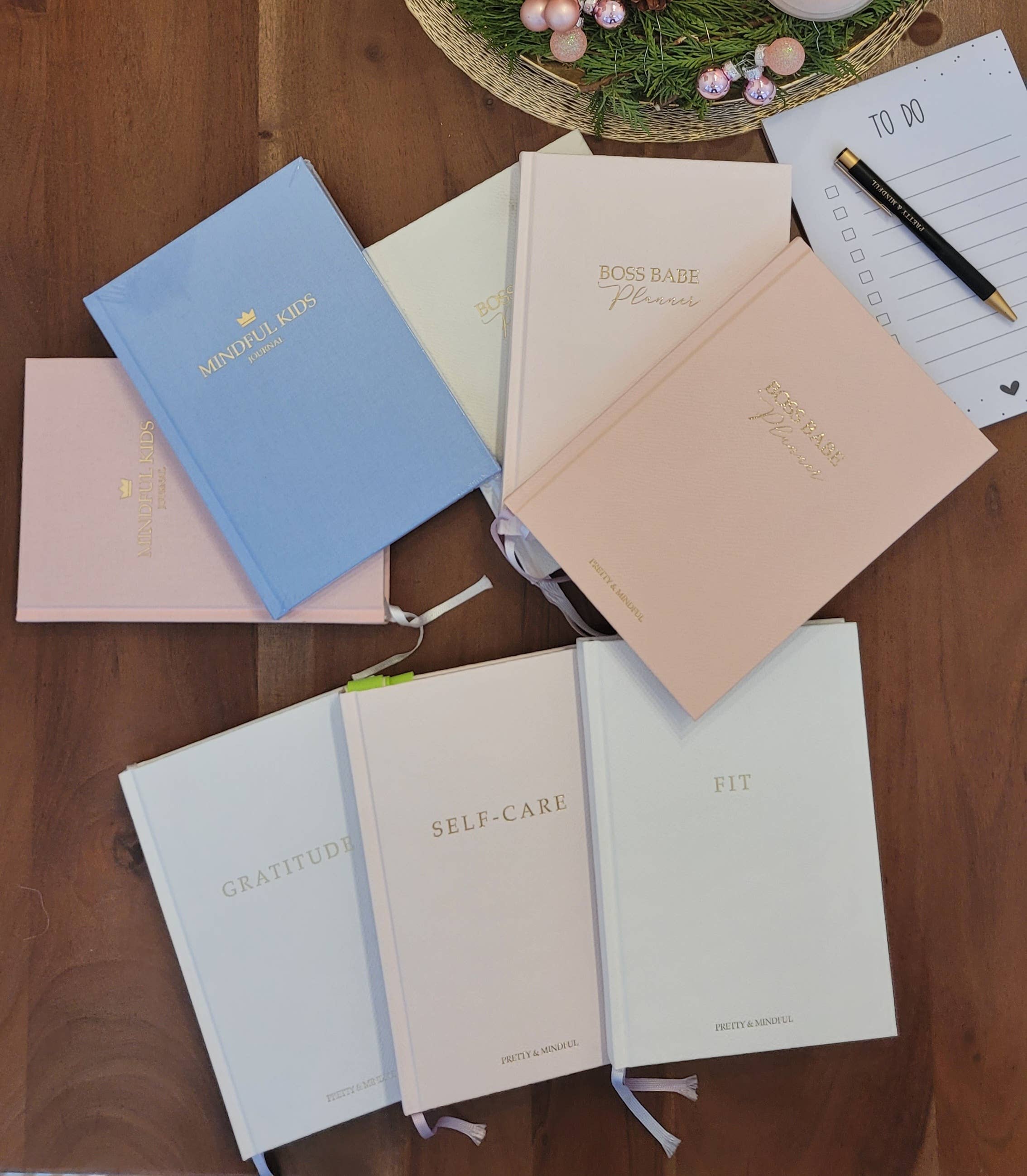 Pretty & Mindful - Wholesale Planner - Boss Babe Planner - Daily Planner for More Success - English4