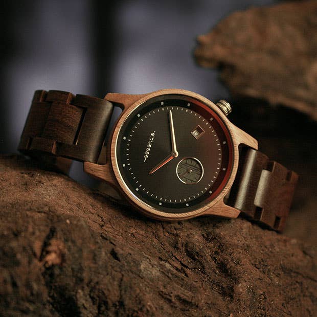 Essenciel - Wholesale Wrist Watch - Men's - Phobos walnut wood men's watch2