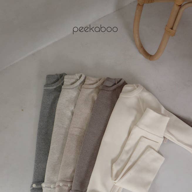Ensemble body et pantalon unisexe à manches longues de couleur unie pour bébé pour la vente par peekaboo
