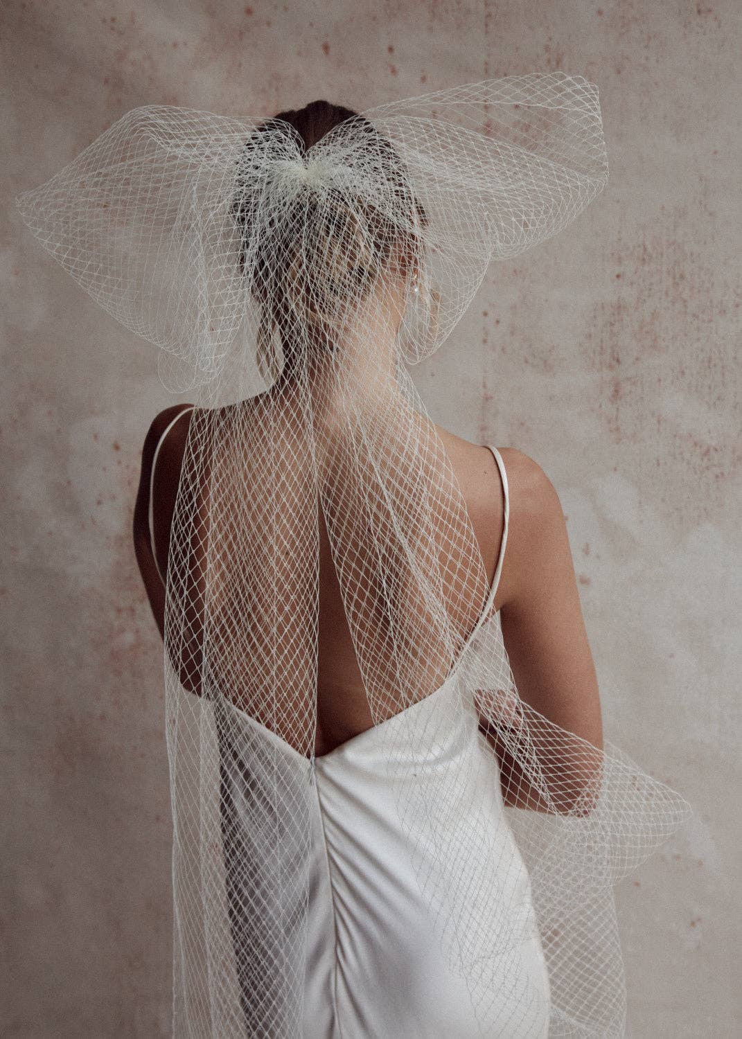 Dove Grey Accessories – Großhandel Schleier – Damen – Tyler Silk Brautschleier mit Schleier, weiß