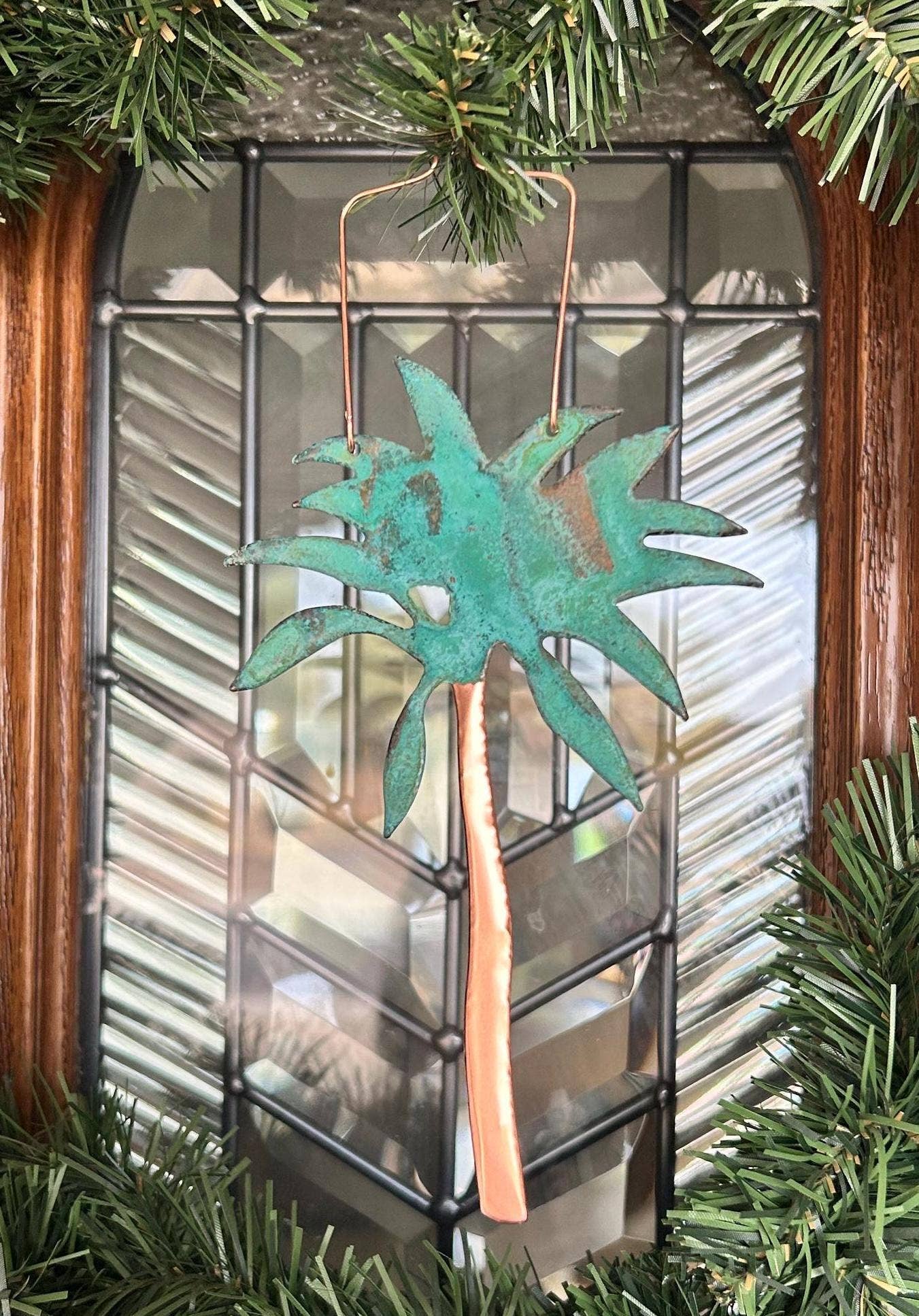 Dos Damas Designs - Vente Objets de décoration - Ornement de Noël en cuivre Palmier & Lune5