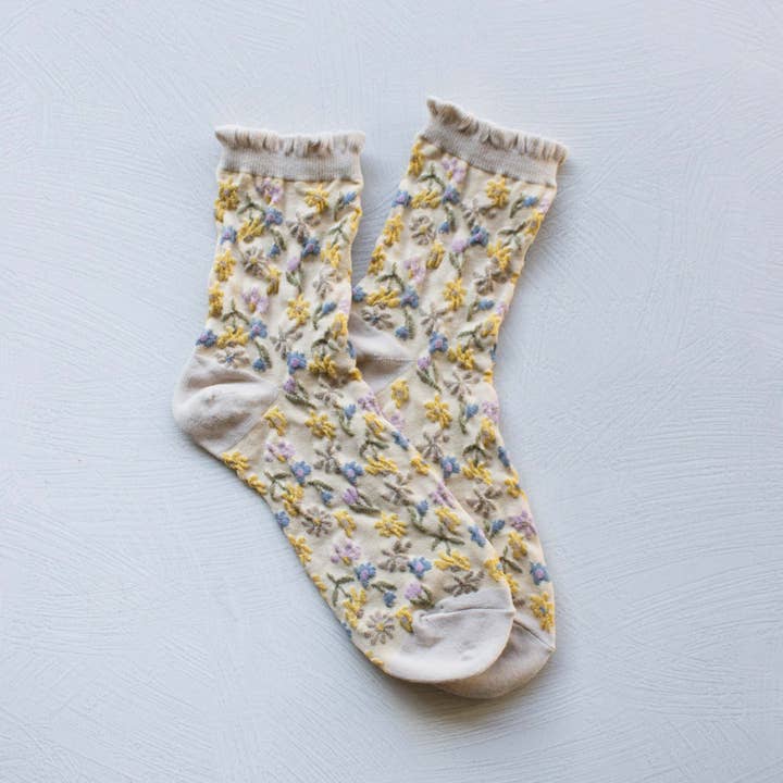 Tiepology - Wholesale Socks - Women's - Love Floral Casual Socks2