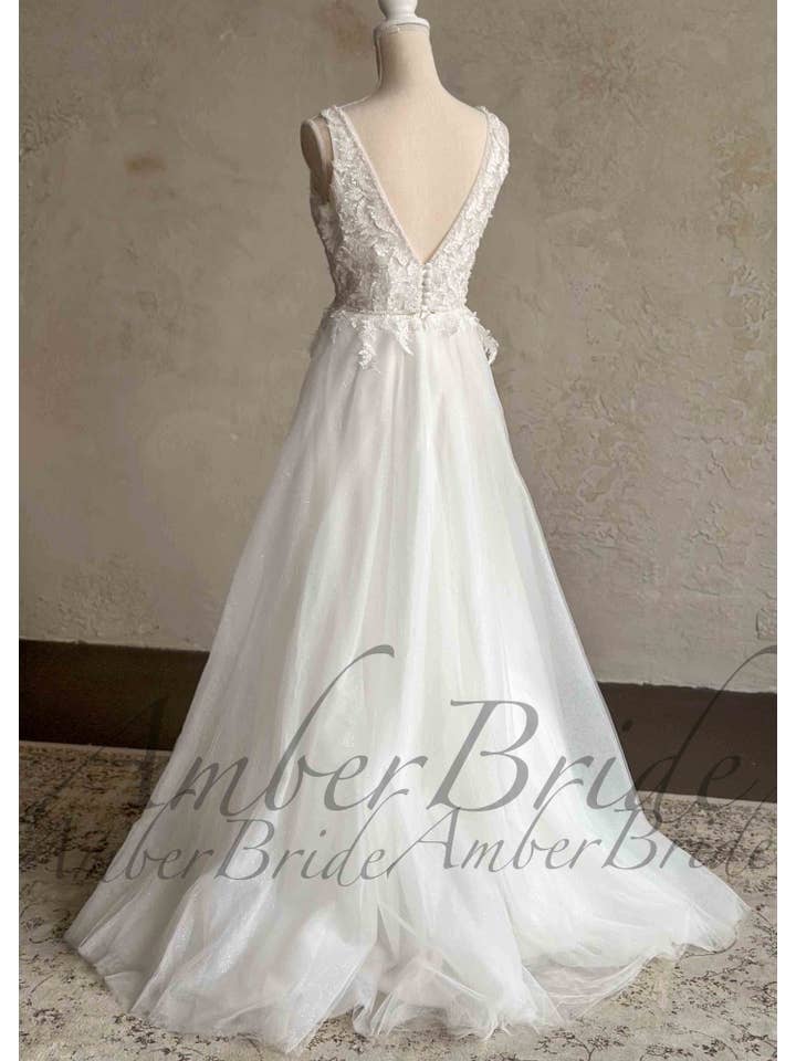 Amber Commerce Group, MB - Wholesale Gown – Women's - Boho A-Line Wedding Dress with Floral Appliques and Open V-Back1