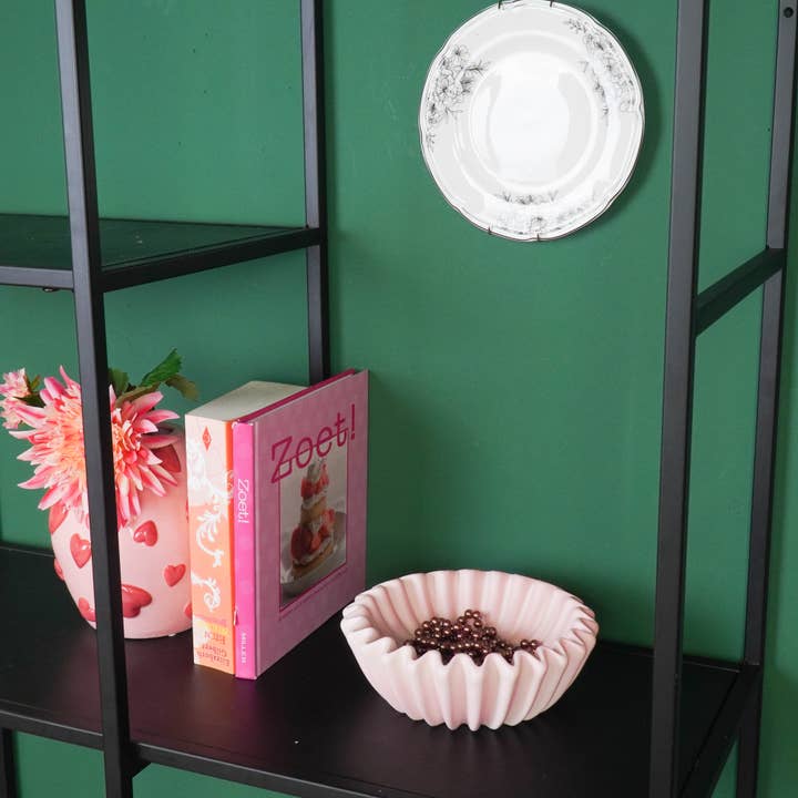 Housevitamin bv - Wholesale Decorative Plate/Dish/Bowl - Bowl- Pleated Bowl - Ceramics- Light Pink- 20x20x7 cm5