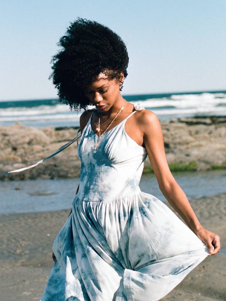 Abito Plié per la vendita all'ingrosso da parte di Bailey Renée