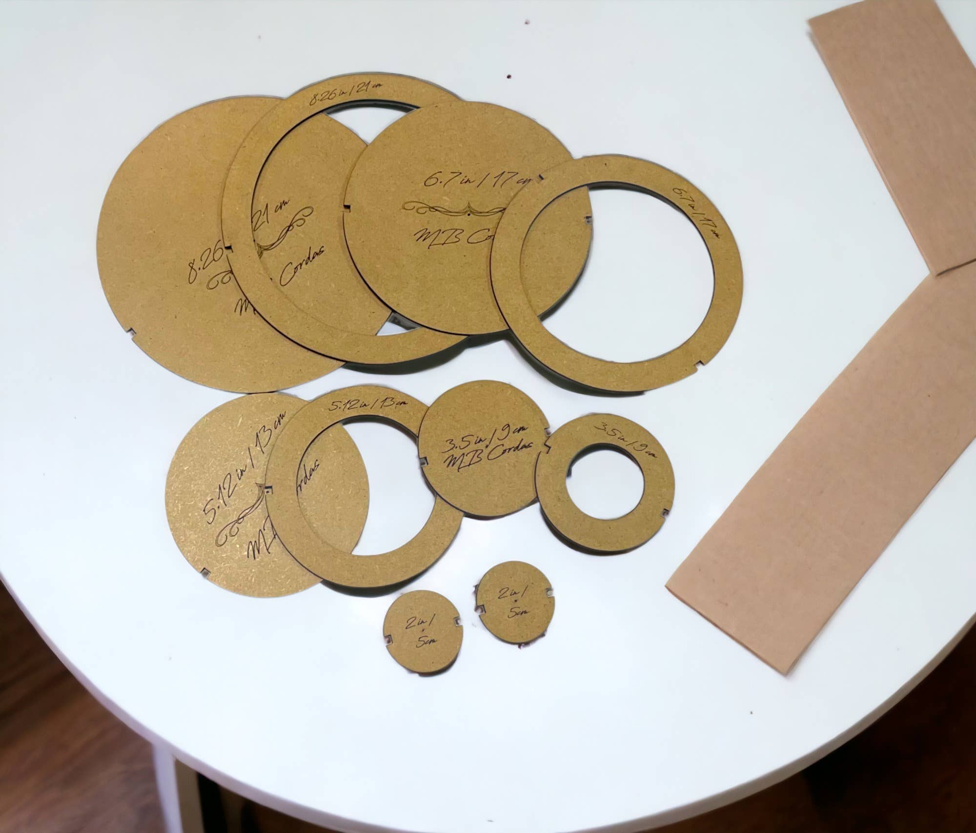 MB Cordas - Wholesale Knutselbenodigdheden - MB Cordas Macramé Snijmal Onderzetters set van 2-10 stuks (5 maten)18