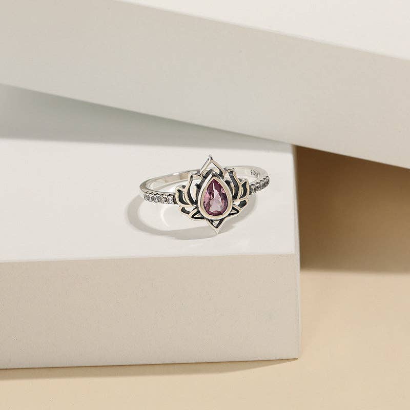 Perimade & Co. LLC – Engroshandel Solitairering – Vintage Lotusblomst Statement Ring i 925 Sterling Sølv3