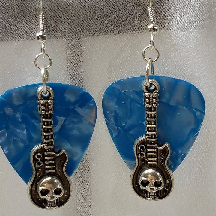 Simply Raevyn - Wholesale Dangle Earrings - Guitar with Skull Charms Guitar Pick Earrings3