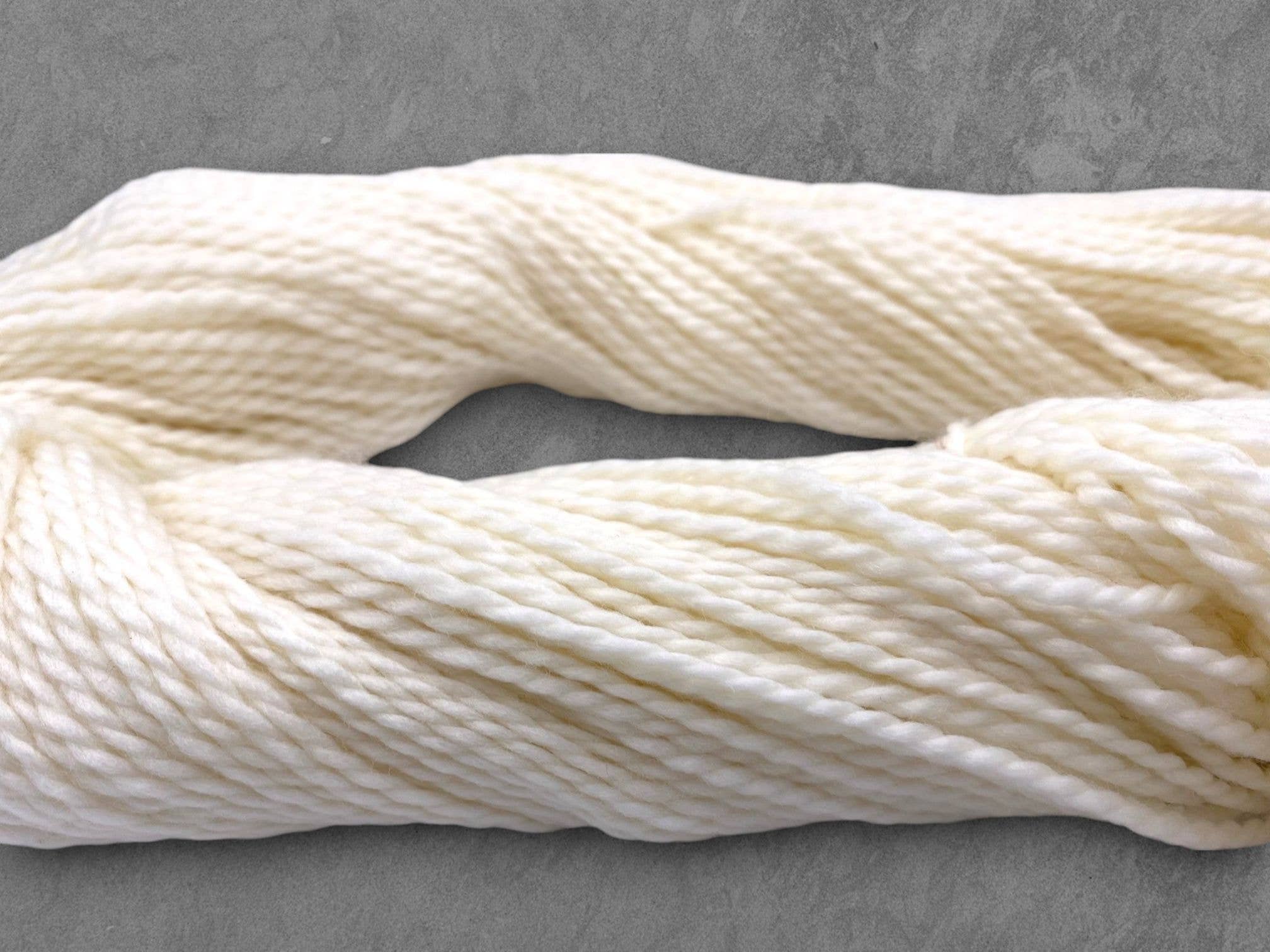 Rooster Yarns – wholesale Yarn – Undyed Yarn: Superwash Merino Aran Knitting Yarn3