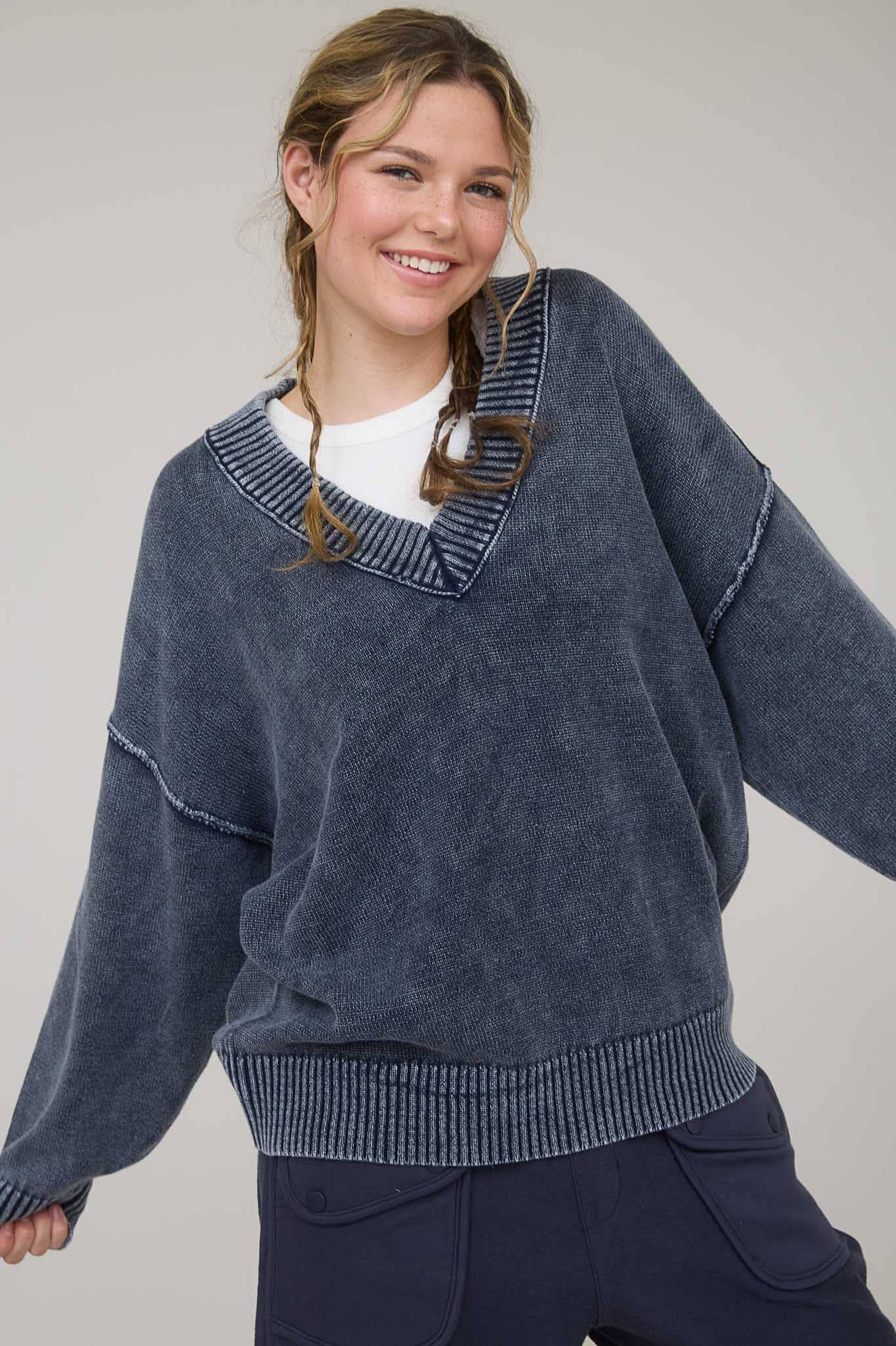Blu Pepper - Vente Pull en maille – femme - PULL EN TRICOT SURDIMENSIONNÉ À MANCHES LONGUES ET COL EN V DÉLAVÉ8