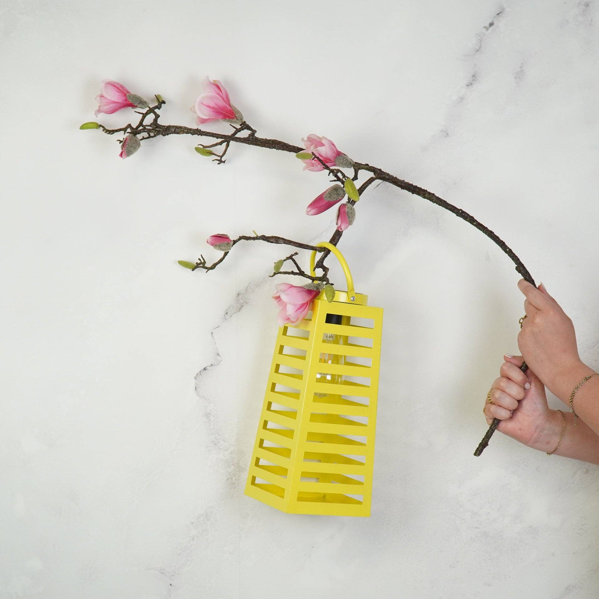 Housevitamin bv - Wholesale Lantern - Lamp- Lantern  - Solar - Metal - Yellow - 14x32,5cm7