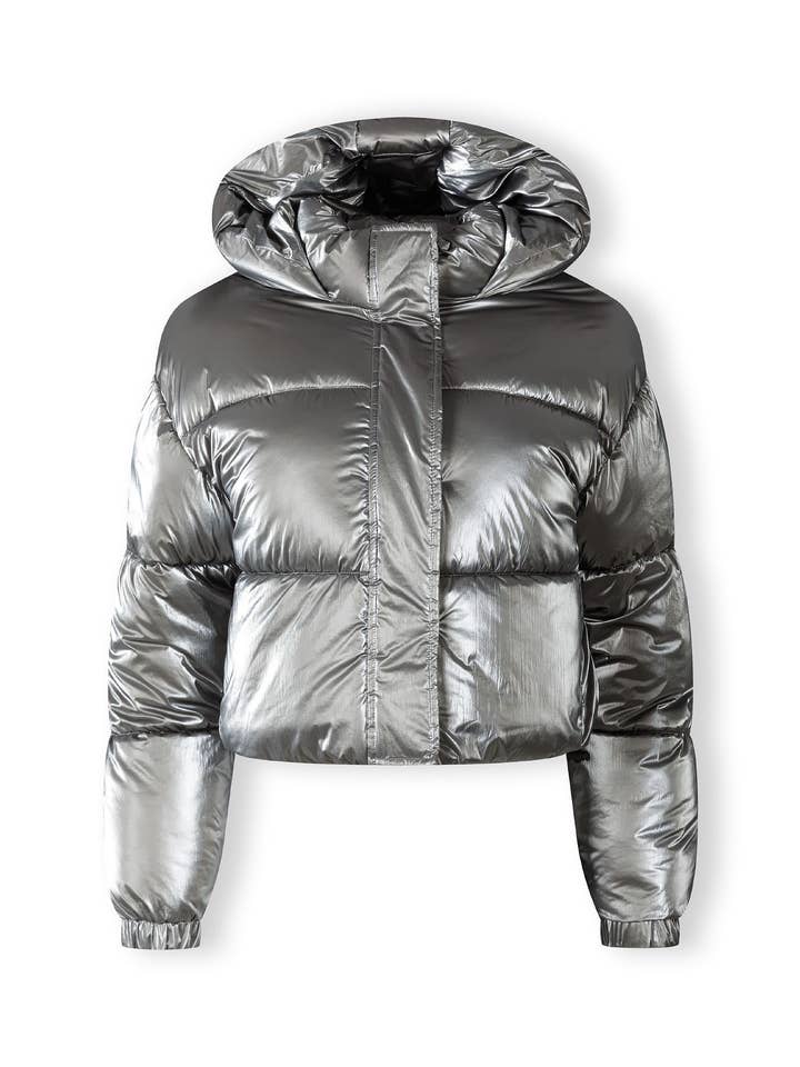 Minoti sp. z o.o. – Großhandel Pufferjacke – Damen – Gefütterte Jacke im Metallic-Look (XS-XL)1