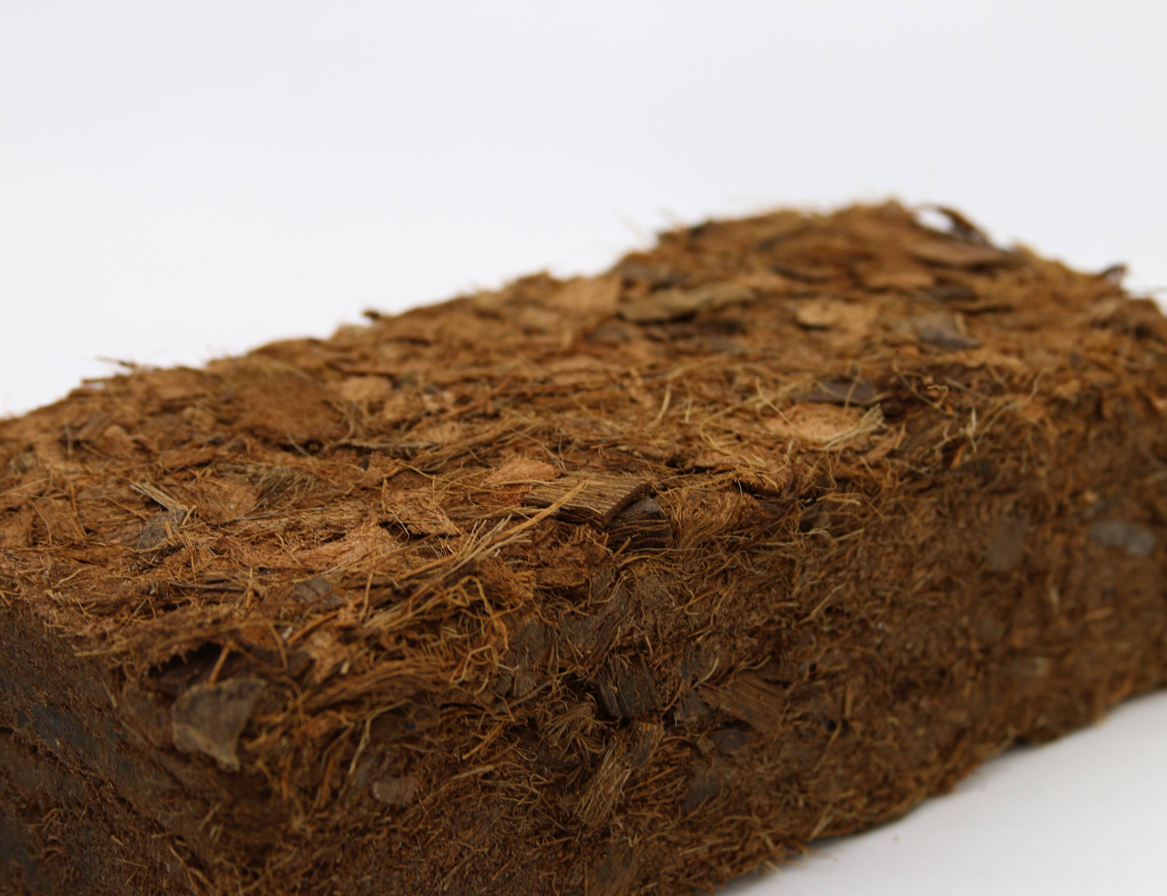 CoirProducts.co.uk of Salike Limited – wholesale Planting/potting soil – 500g Coco Chips brick Coirproducts Cpuk4