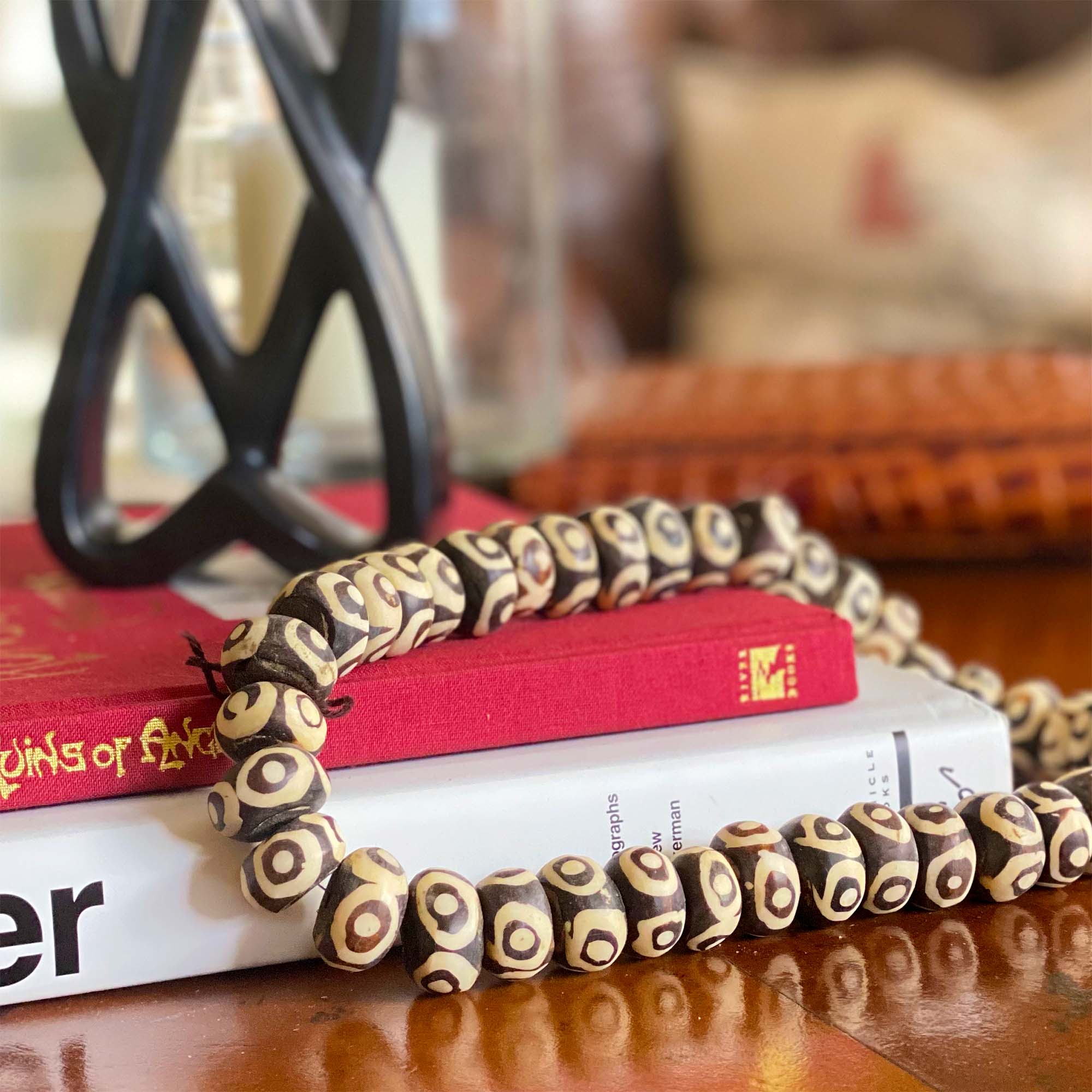 Global Crafts - Vendita all'ingrosso Perline - Perline in osso batik del Kenya intagliate a mano1