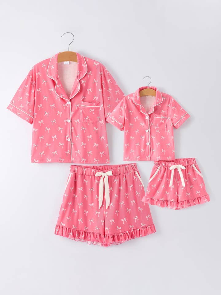 Conjunto de pijama con volantes y estampado de lazo para mamá e hija para venta al por mayor de Rylee Faith Designs