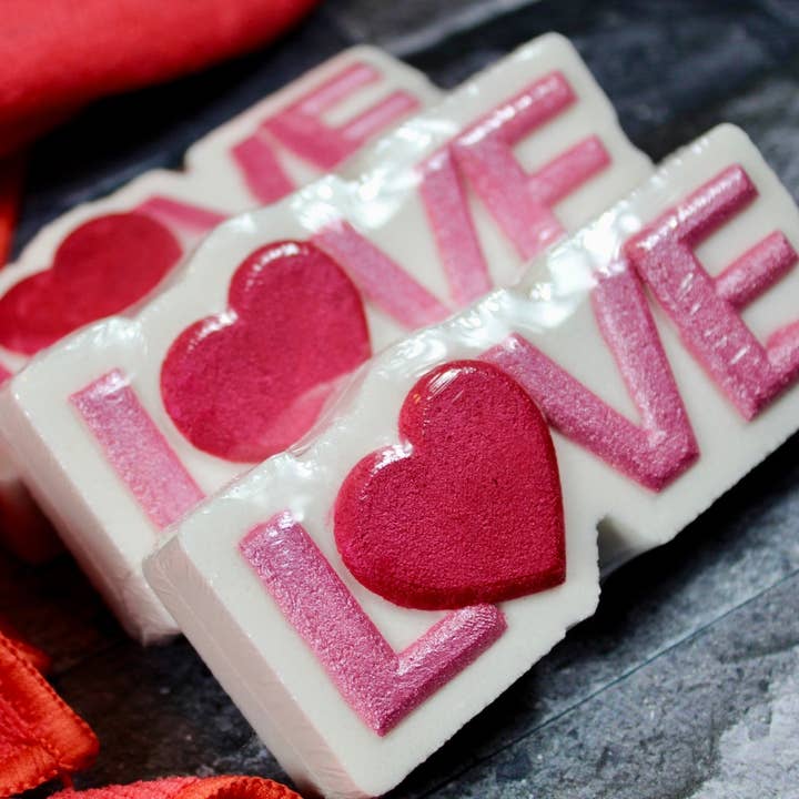 Bath bomb - 5 oz - LOVE for wholesale by Wicked Bubbles LLC