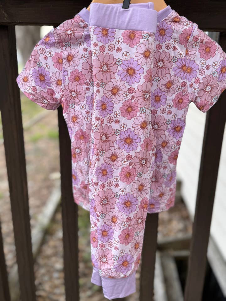 Mommy & Wren – wholesale Clothing set – Baby – Pastel Flowers Set1