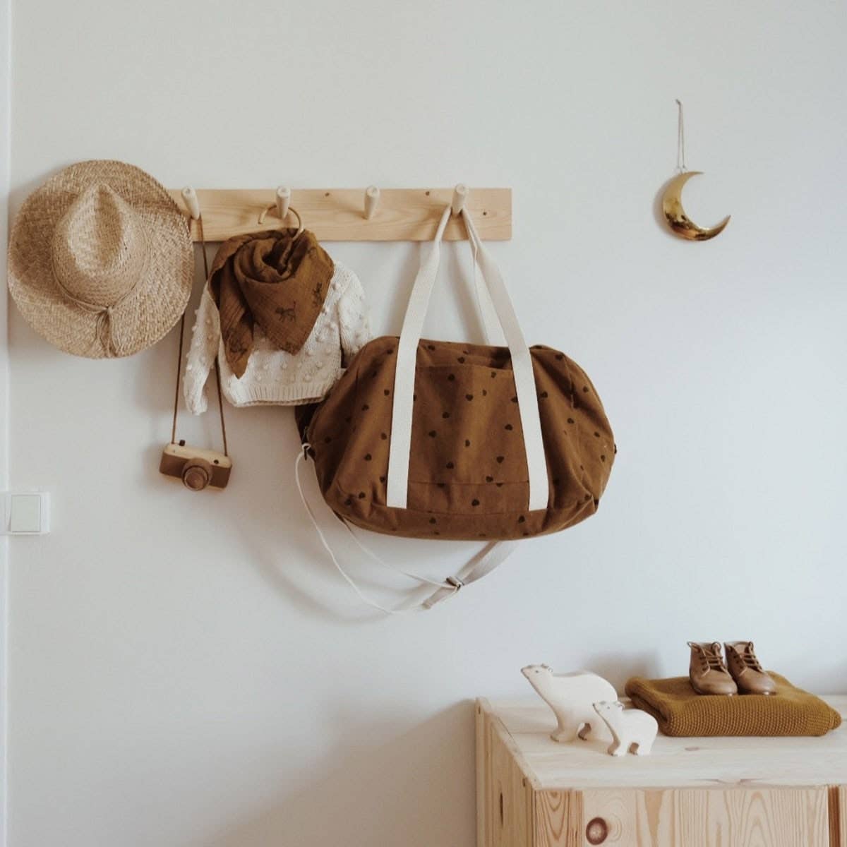 RAPHAEL DIAPER BAG - WEEKEND BAG CUMIN for wholesale on Faire1