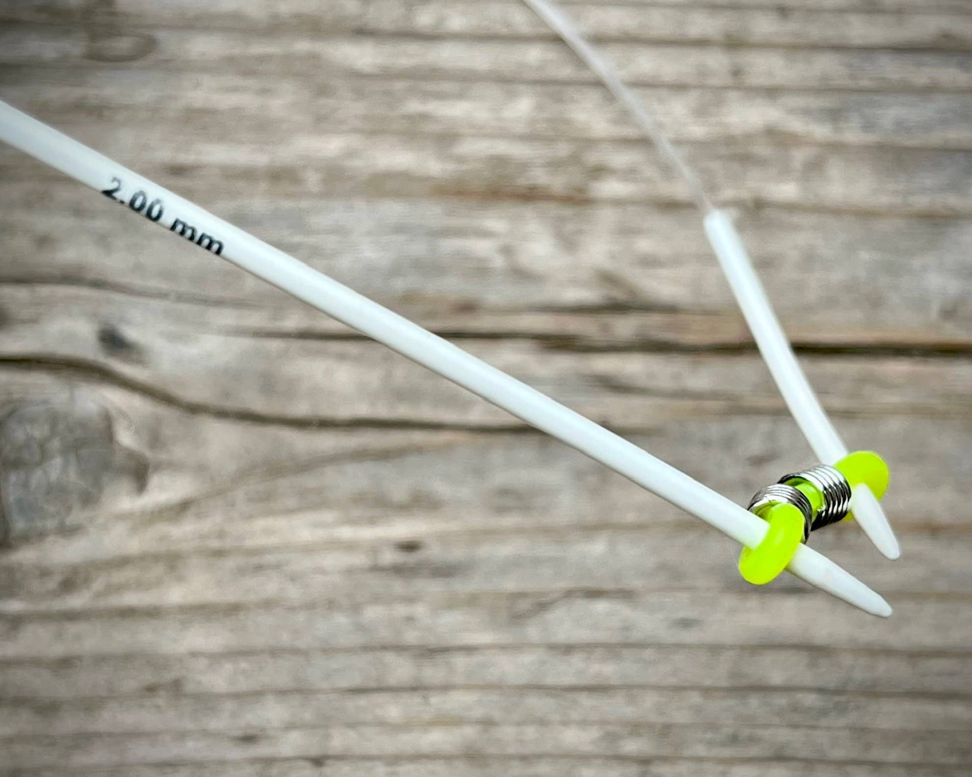 Happy Day Knitting - Wholesale Knitting/Crochet Supplies - Needle Huggers Double Coil Set of 6 for Small Needles #42