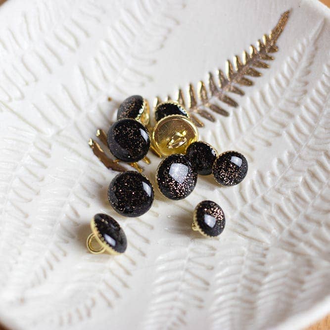 Lise Tailor - Vendita all'ingrosso Bottone a pressione/da cucire - Bottoni a forma di stivaletto con paillettes dorate6