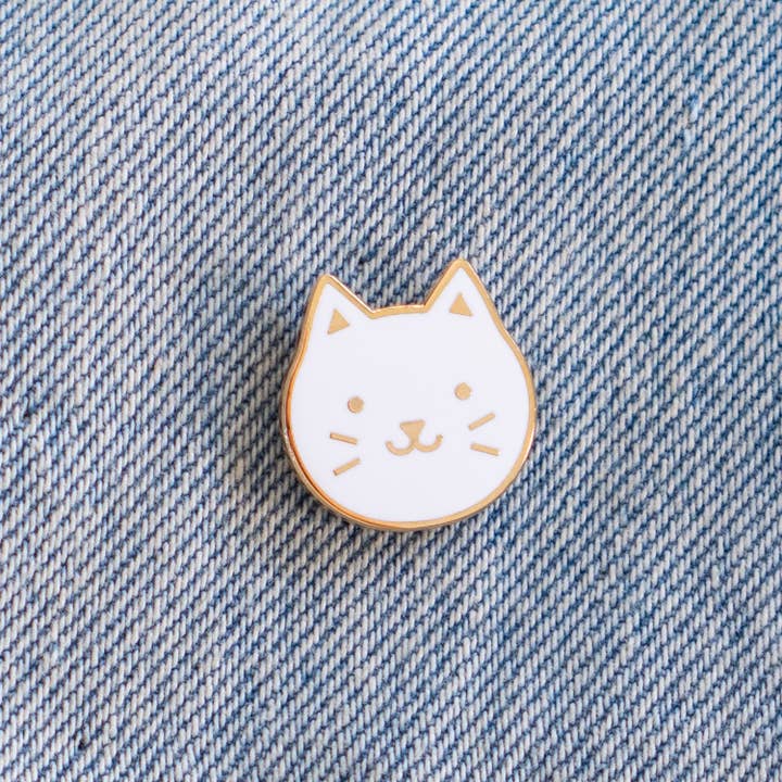 Everyday Olive - Wholesale Lapel Pin/Button - Kitty Pin7
