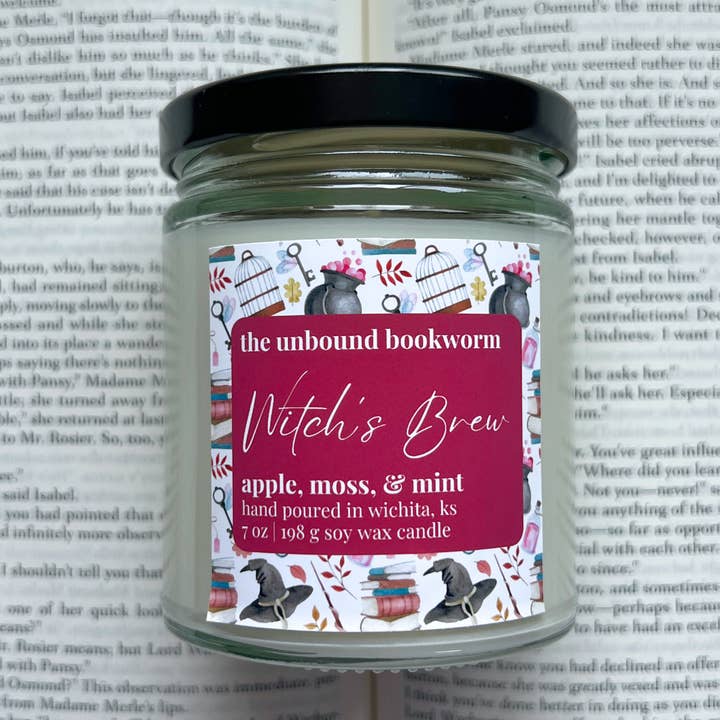 Heksenbrouw Herfstkaars | 7 oz Sojakaars voor wholesale door The Unbound Bookworm