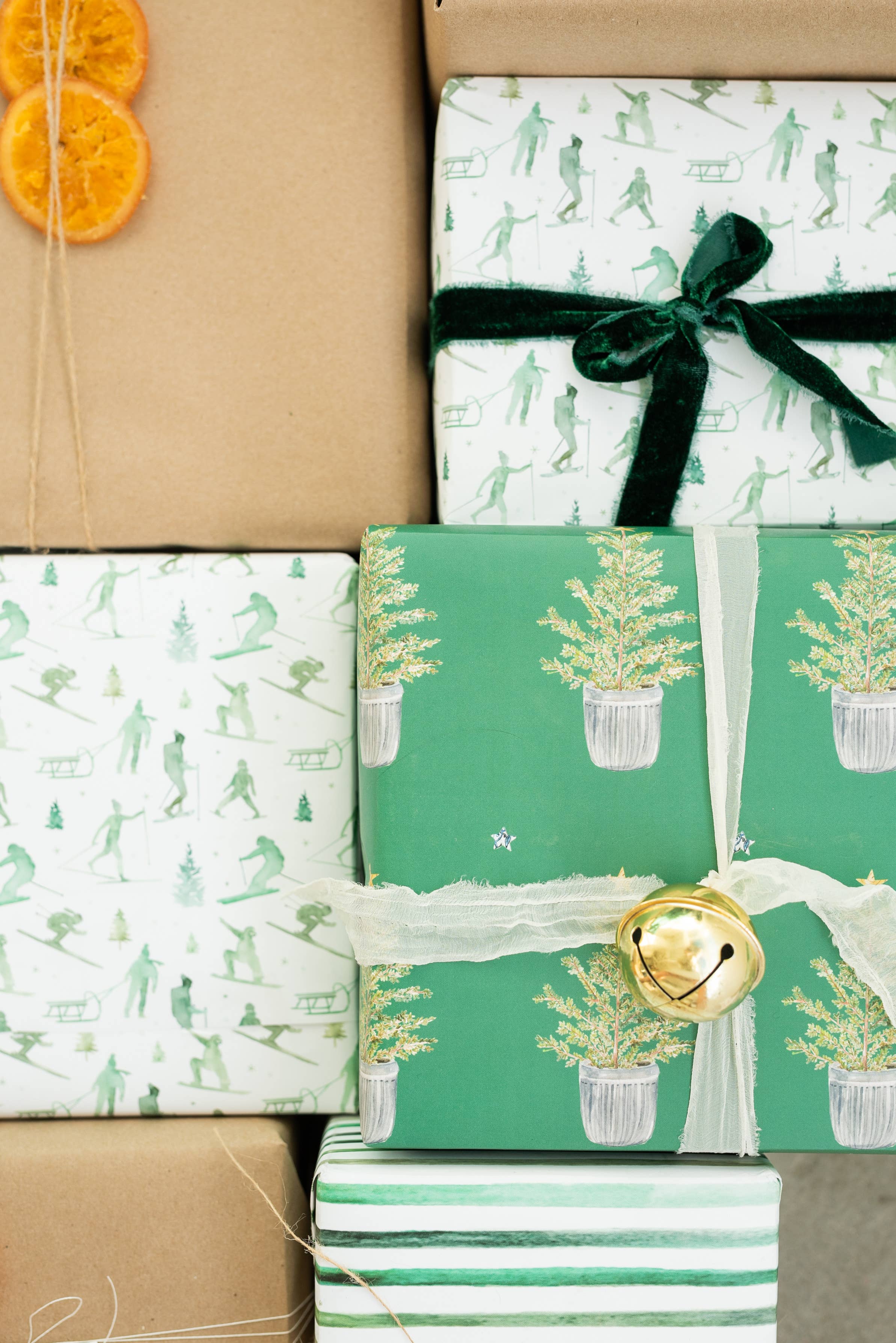 Lana's Shop - Wholesale Wrapping Paper Roll - Winter Vacation Gift Wrap Roll4