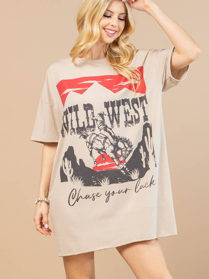 AV1202-DAISY WILD WEST RODEO VESTIDO DE CAMISETA COM ESTAMPA por atacado de Avery