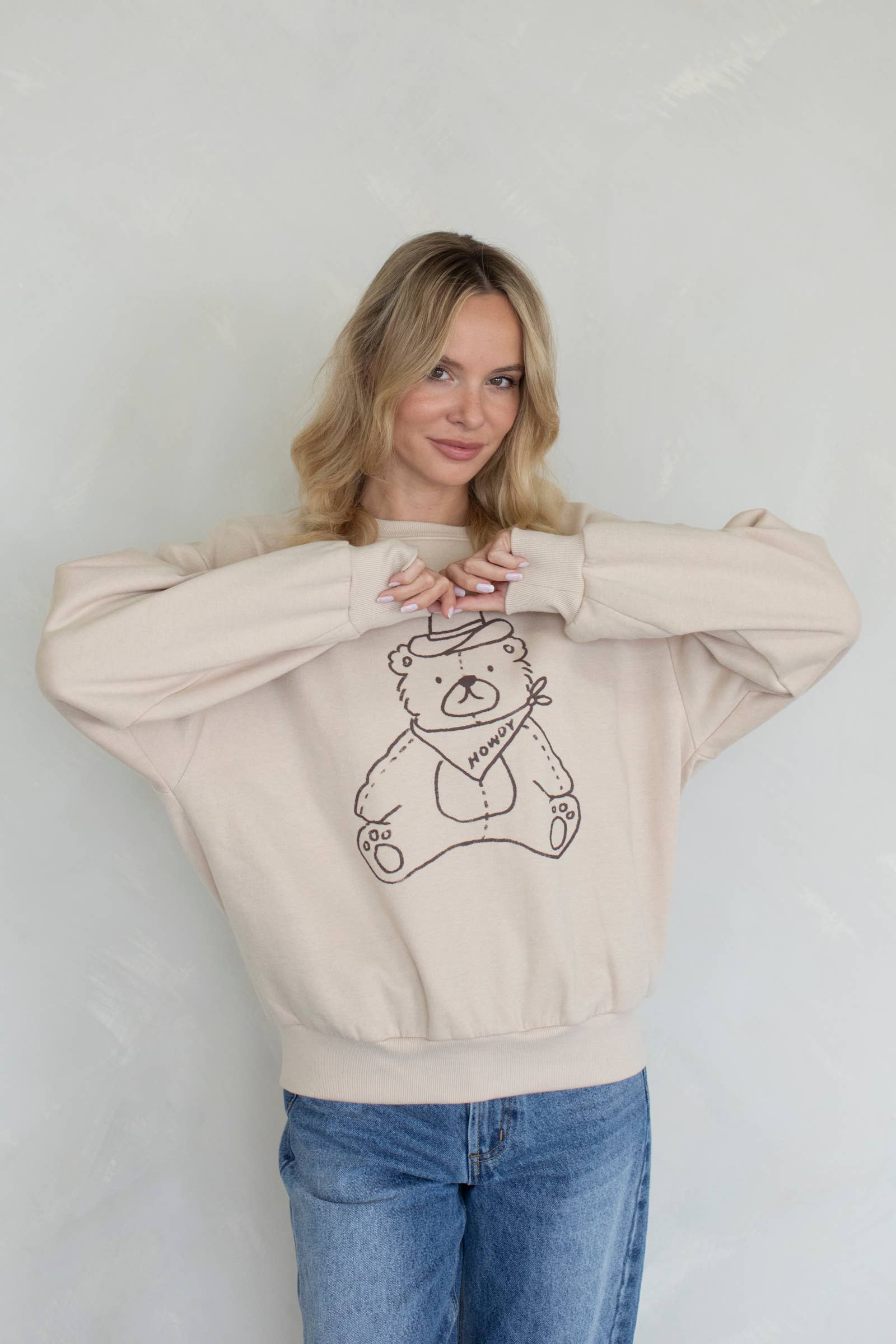 Taupe Howdy Sweatshirt for wholesale on Faire1