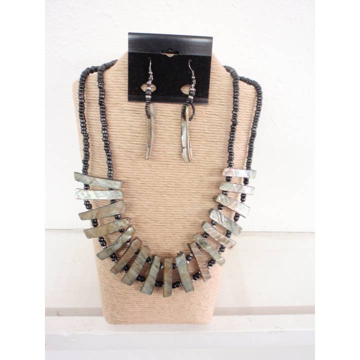 2 TRÅDAR GRÅ COCO TRÄ MED REKTANGULÄR KABIBI SKAL NECKL för wholesale av International Duru's