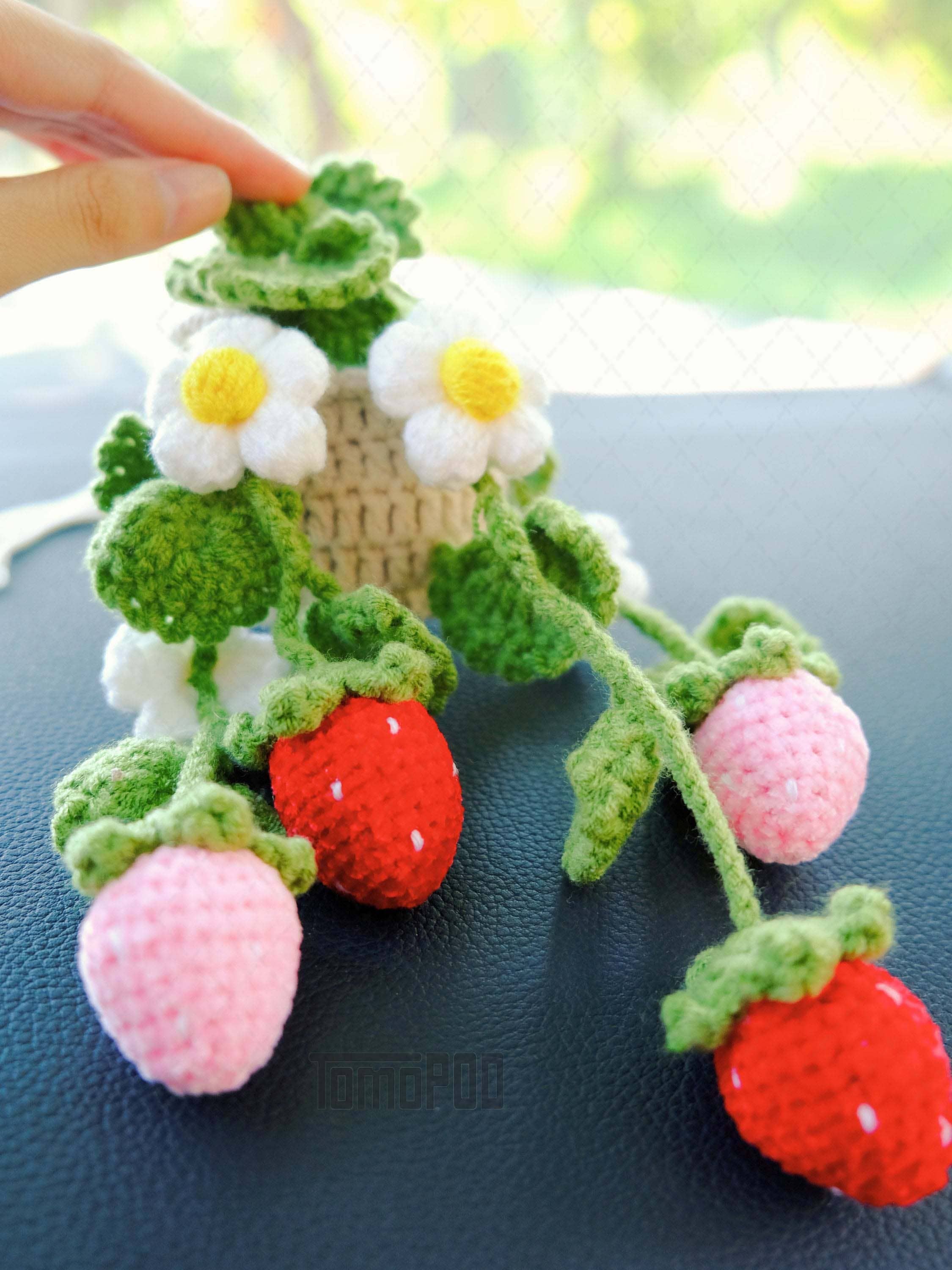 TOMOPOD LLC - Wholesale Car Decorative Charm - Unisex - Crochet Strawberry & Daisy Flower Car Mirror Hanging Plant4