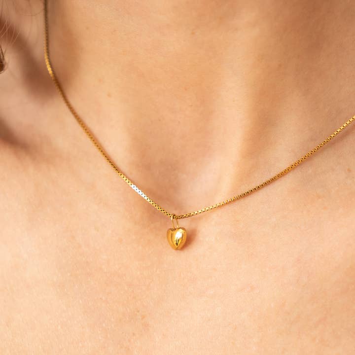Brenda Grands Jewelry - Wholesale Pendant/Charm Necklace - Tiny Gold Puffy Heart Necklace