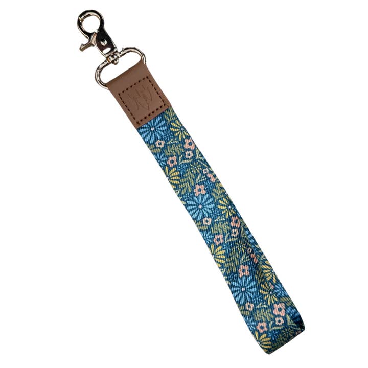 The Montana Scene - Wholesale Keychain - Unisex - Wristlet Keychains