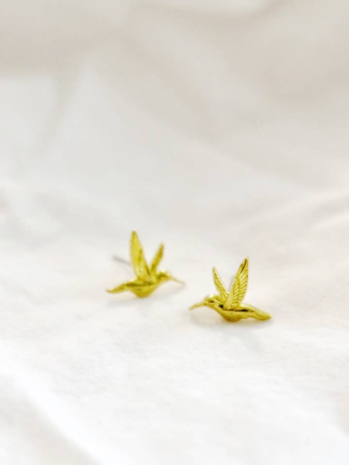 Messing Oorstekers, Kolibrie Oorstekers voor wholesale door Olive St Jewelry