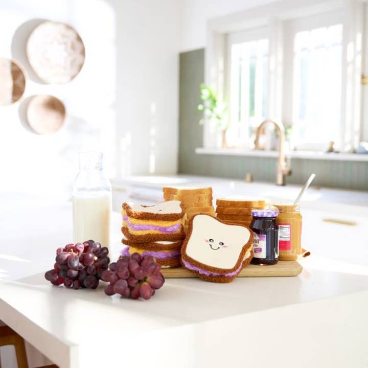 ZippyPaws - Wholesale Pet toy – Dog - Snufflerz - PB&J Sandwich - Interactive Dog Toy5