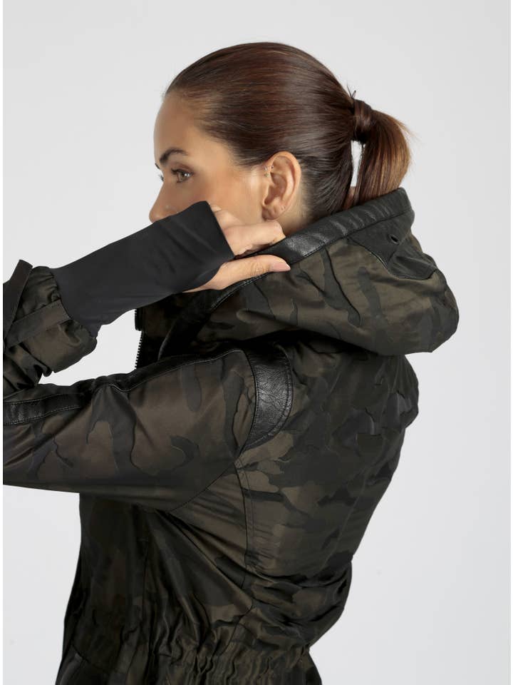 Camo Anorak - True Camo (JLS) for wholesale on Faire6