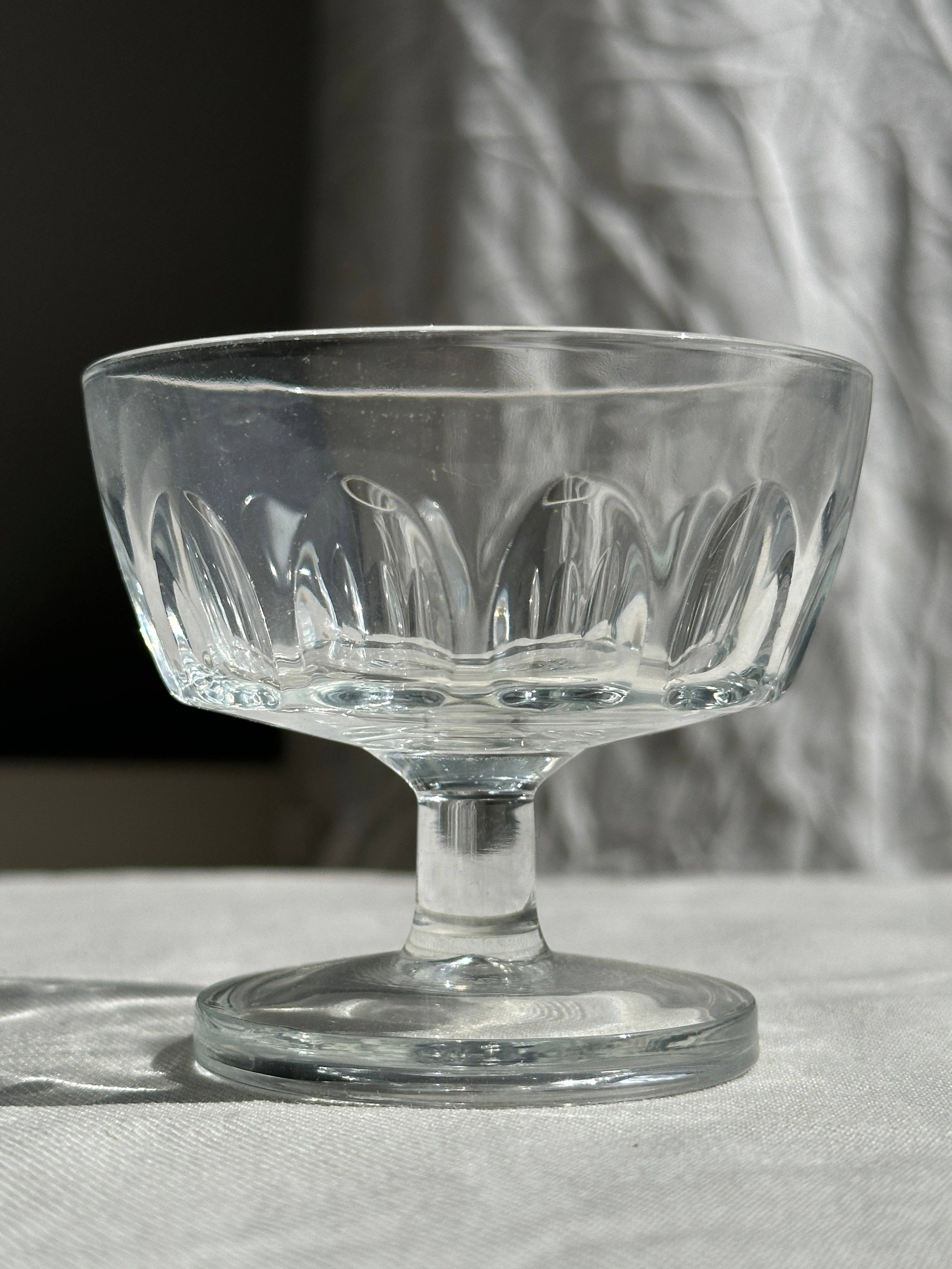 Office Objets - Venta al por mayor Copas de cóctel/licor - 11 copas con tallo Arcoroc de Francia5