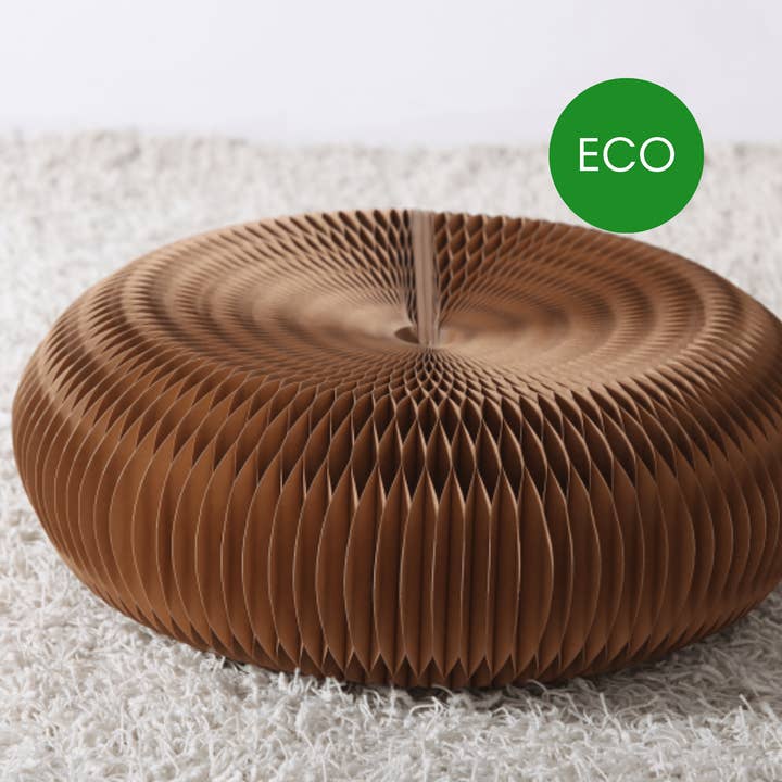 Poggiapiedi in carta riciclato per la vendita all'ingrosso da parte di Paper Lounge