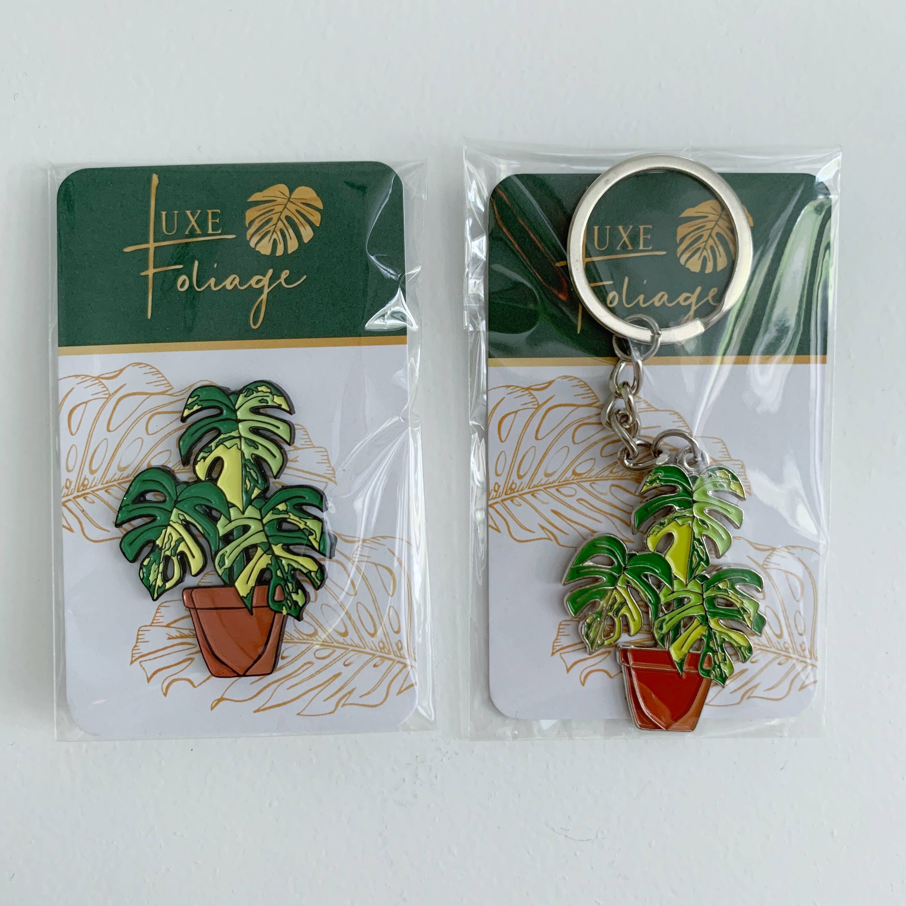 Luxe Foliage - Wholesale Keychain – Unisex - Monstera Aurea Pin/Keyring3
