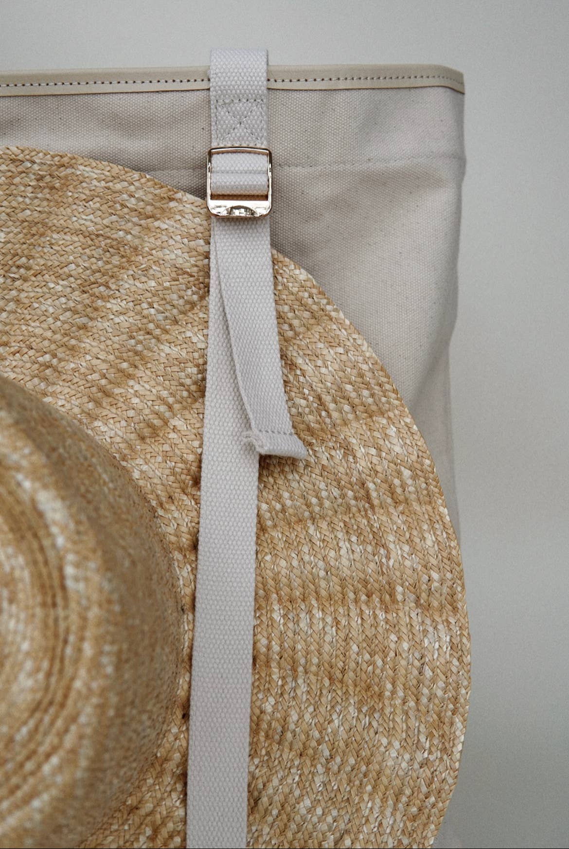Canvas On Holiday 2.0 - Hat Travel Tote for wholesale on Faire1